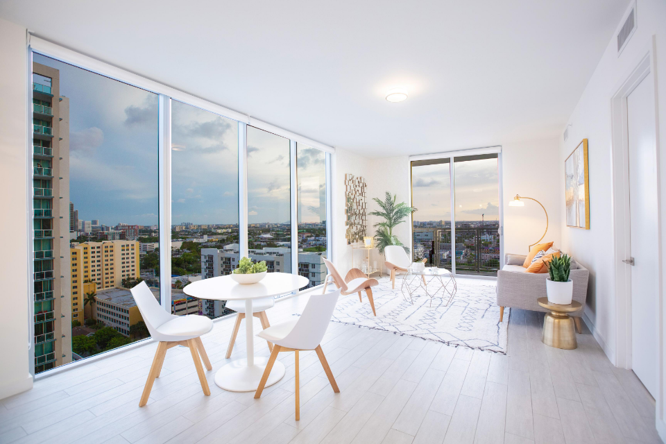 2500 Biscayne- 1 Bed 1 Bath, 771 Sqft. Unit